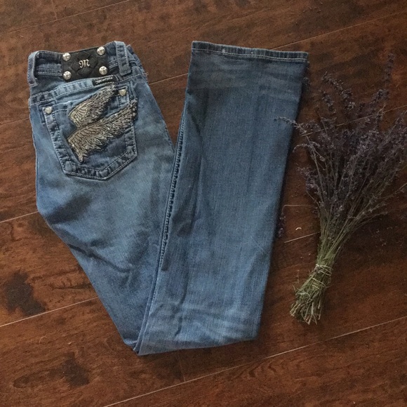 🌷🌷Miss Me Jeans - Picture 1 of 3